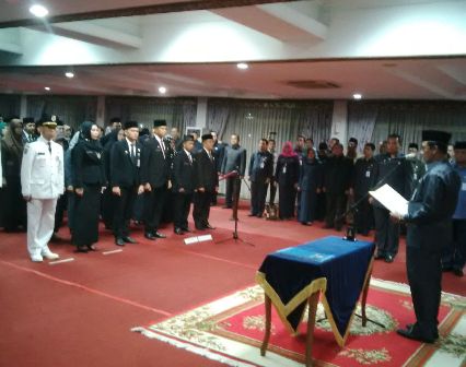 Tak Mengenal Waktu, Pelantikan 131 Pejabat Eselon III dan IV Pekanbaru Malam Hari